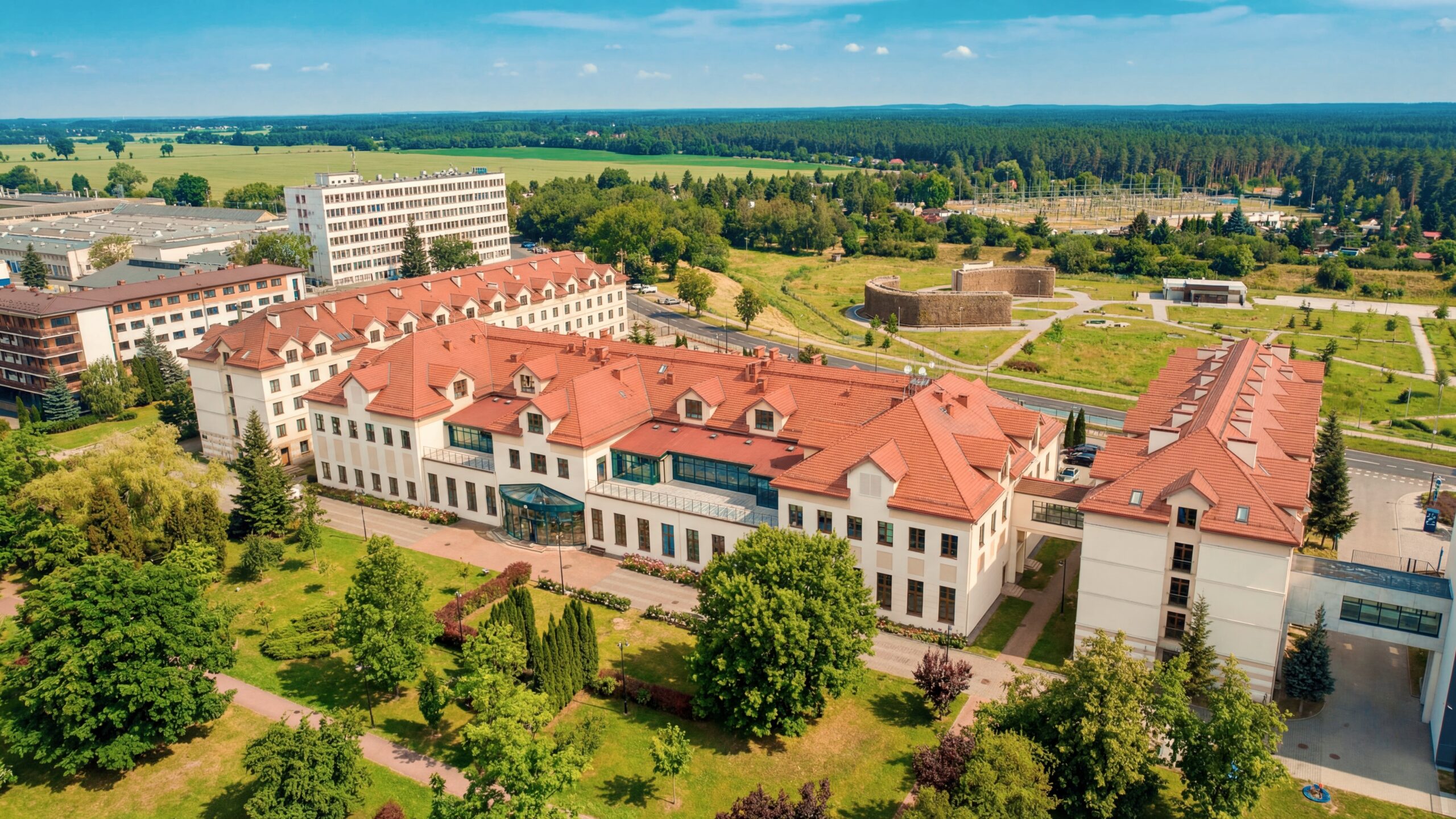 2.AKSIM_budynek_rowniez_wydziału_medycznego_w_Toruniu